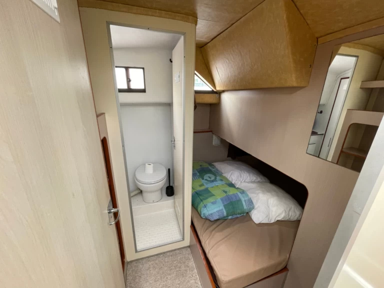 Noleggio Houseboat Nicols Yacht con patente nautica