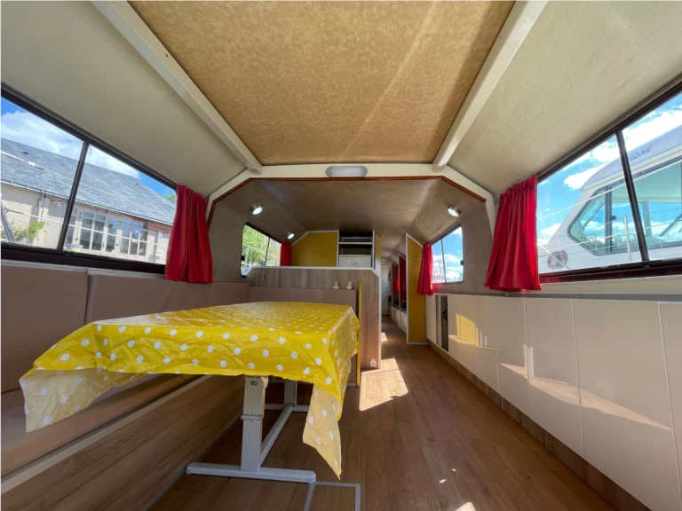 Noleggio a Sablé-sur-Sarthe – Nicols Yacht Classic Groupe 6-11 p. su SamBoat