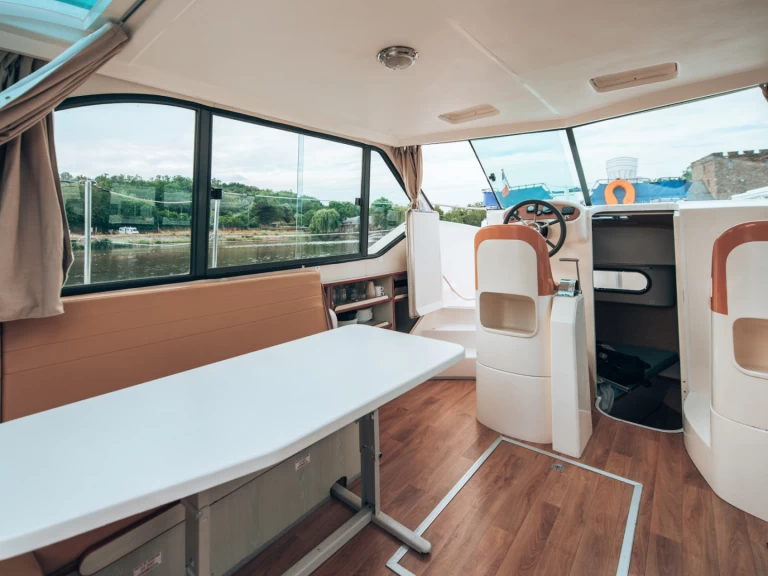 Nicols Yacht Confort Family 4-7 p. da affittare a  Sablé-sur-Sarthe