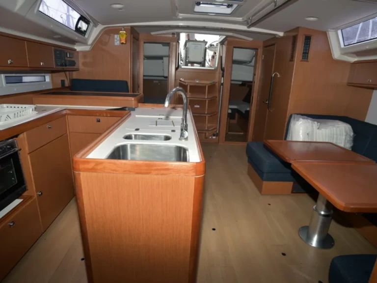 Barca a vela a noleggio a Kavála al miglior prezzo