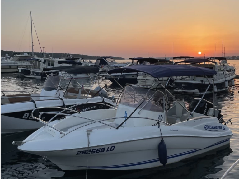 Noleggio Barca a motore Quicksilver con patente nautica