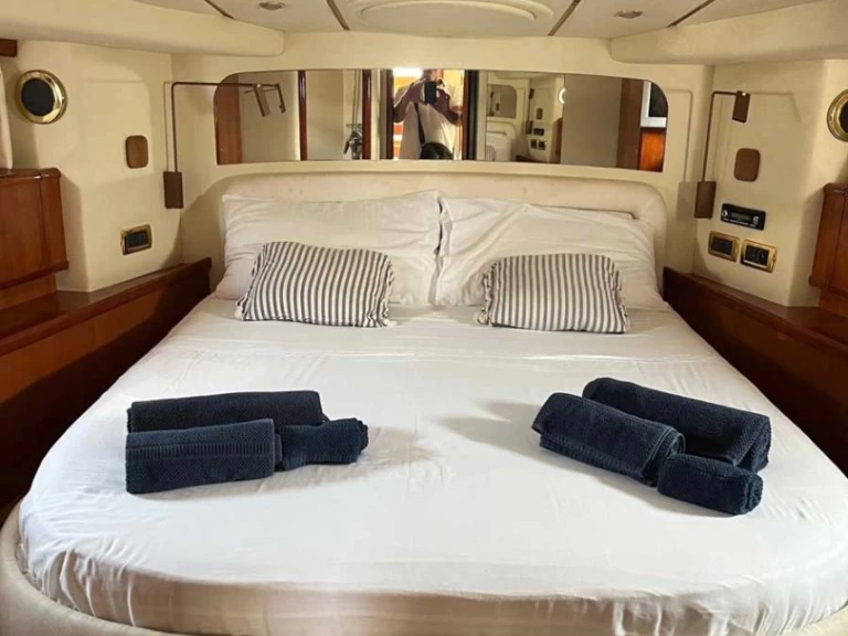  Conam 58S Hard Top da affittare a  Tropea