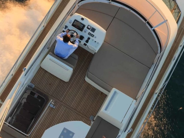 Noleggio Barca a motore a Giardini-Naxos – Prestige Prestige 450 Fly