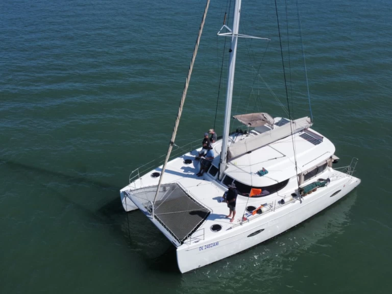 Noleggio Catamarano a Kendwa – Custom Made Custom made