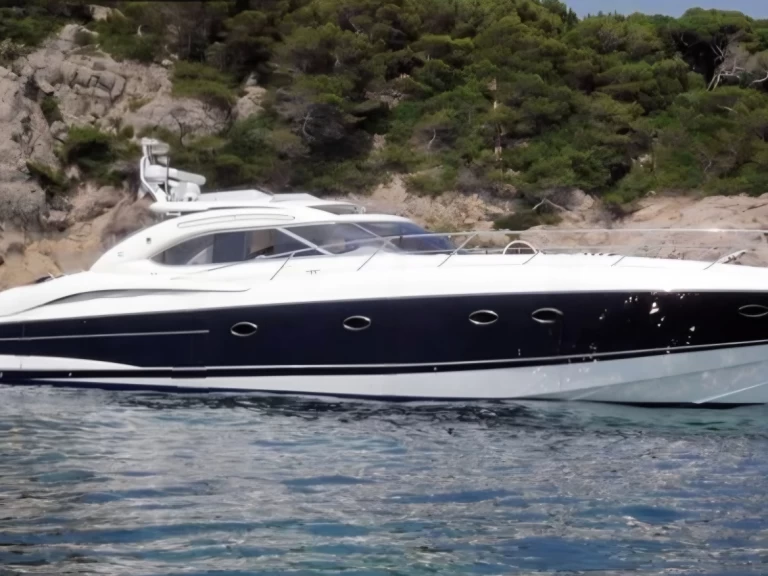 Noleggiare una Sunseeker Predator 60 a Ibiza Town
