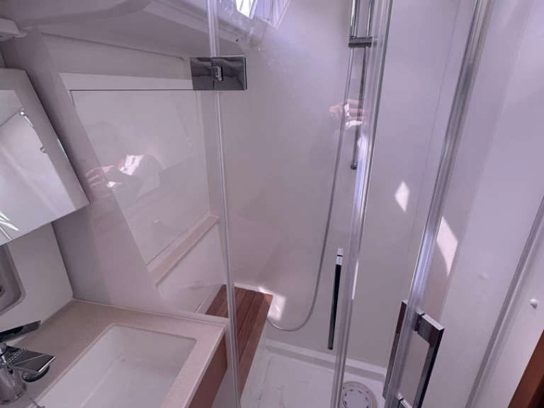 Noleggio Barca a vela a Procida – Dufour Dufour 48