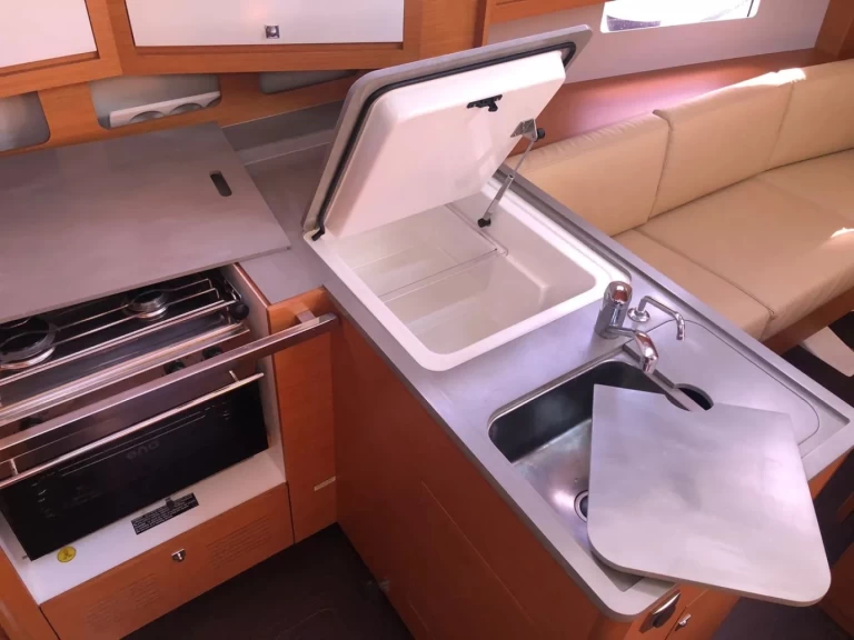 Noleggiare una Dufour Dufour 37 a Palermo