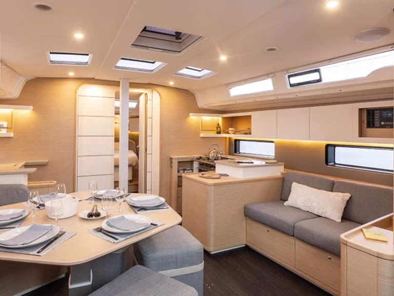 Noleggio barche Dufour Dufour 44 a Procida su Samboat