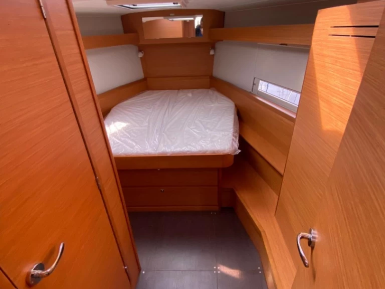 Noleggio Barca a vela Dufour con patente nautica