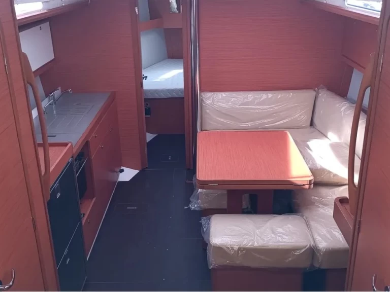 Noleggio Barca a vela a Cagliari – Dufour Dufour 390