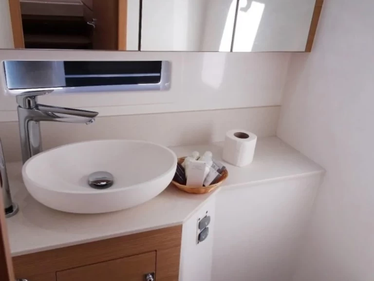 Noleggio barche Palermo economico Dufour 48 CAT