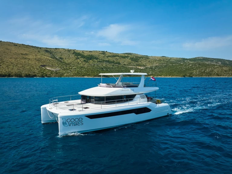 Noleggio Barca a motore Leopard Catamarans / Robertson & Caine con patente nautica