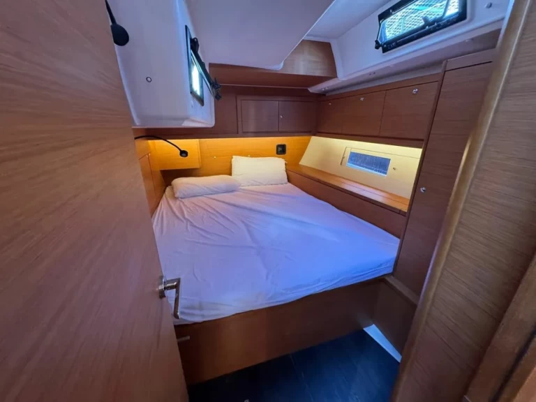 Noleggio Barca a vela a Palermo – Dufour Dufour 470