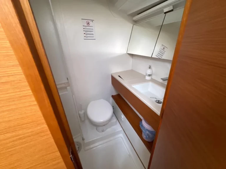 Noleggio barche Procida economico Dufour 41