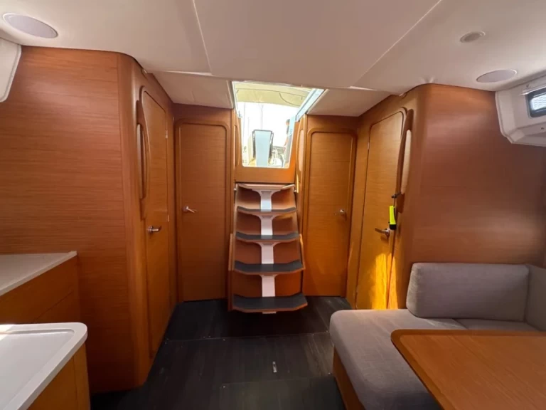 Noleggio Barca a vela a Procida – Dufour Dufour 41