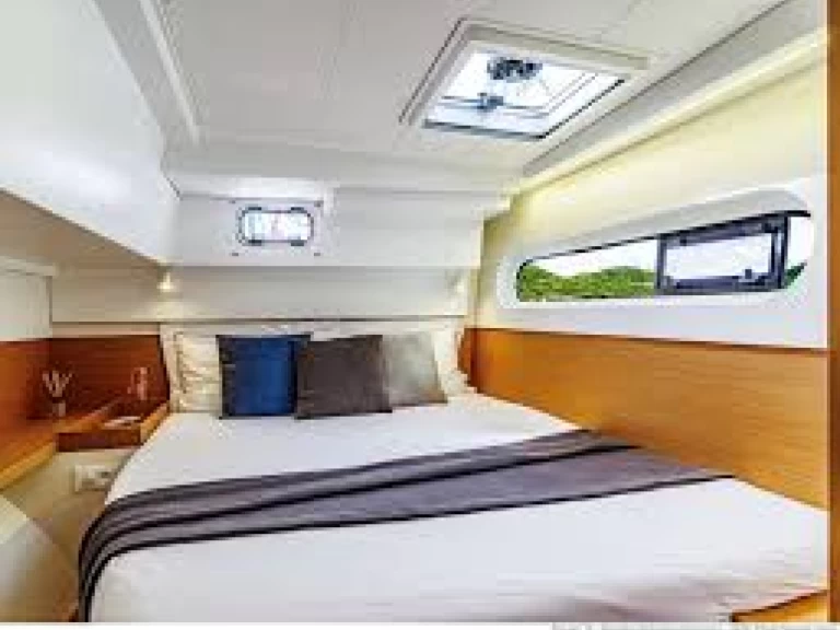 Catamarano a noleggio a Kalamata (Municipality) al miglior prezzo