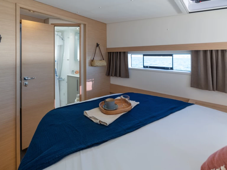 Noleggio Catamarano Fountaine Pajot con patente nautica