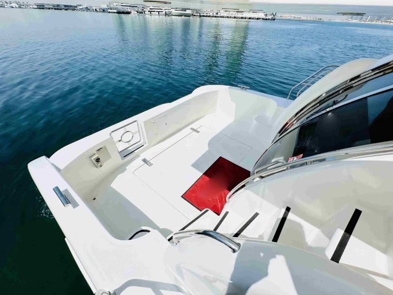 Noleggio Yacht di lusso con o senza skipper Al-Shali a Dubai Marina
