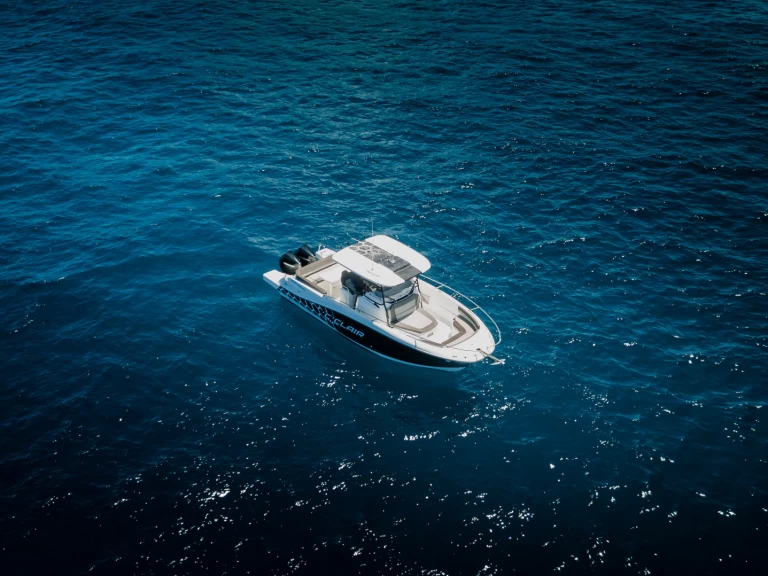 Noleggio Barca a motore Jeanneau con patente nautica