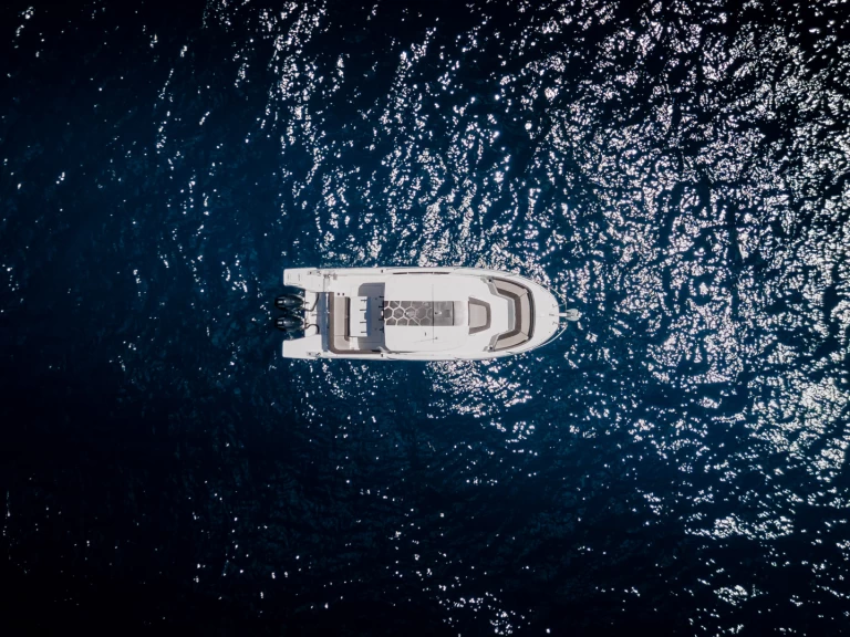 Barca a motore a noleggio a Le Gosier al miglior prezzo