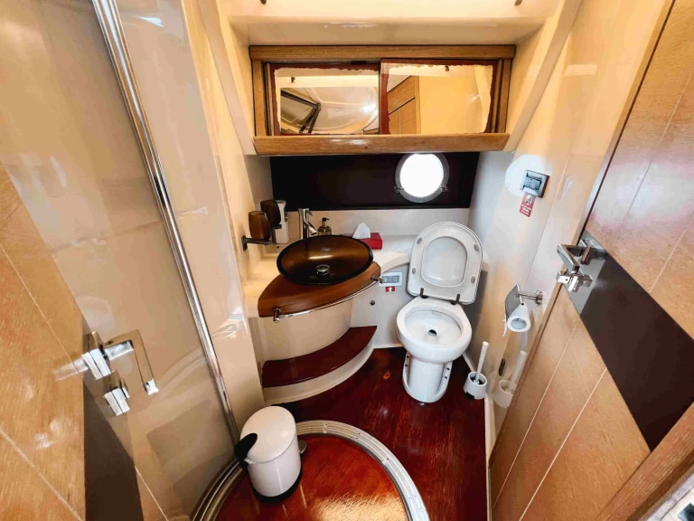 Azimut Azimut 50 da affittare a  Dubai Marina