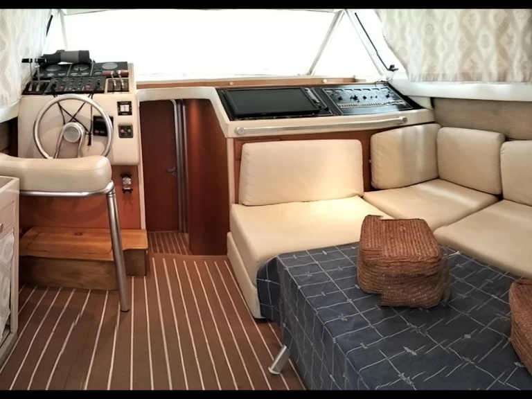 Noleggio Barca a motore Mochi Craft con patente nautica