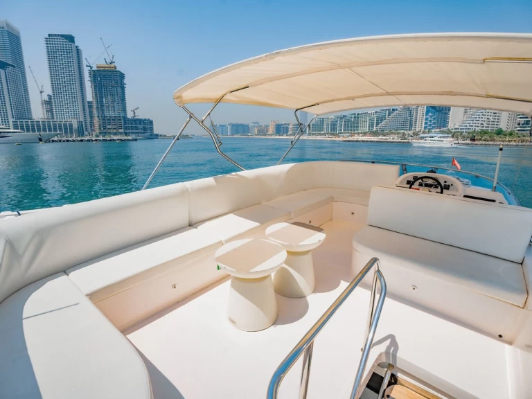 Noleggio Yacht di lusso a Dubai Marina – As Marine 53