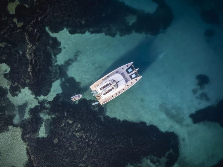 Noleggiare una Lagoon Lagoon 77 a Ajaccio