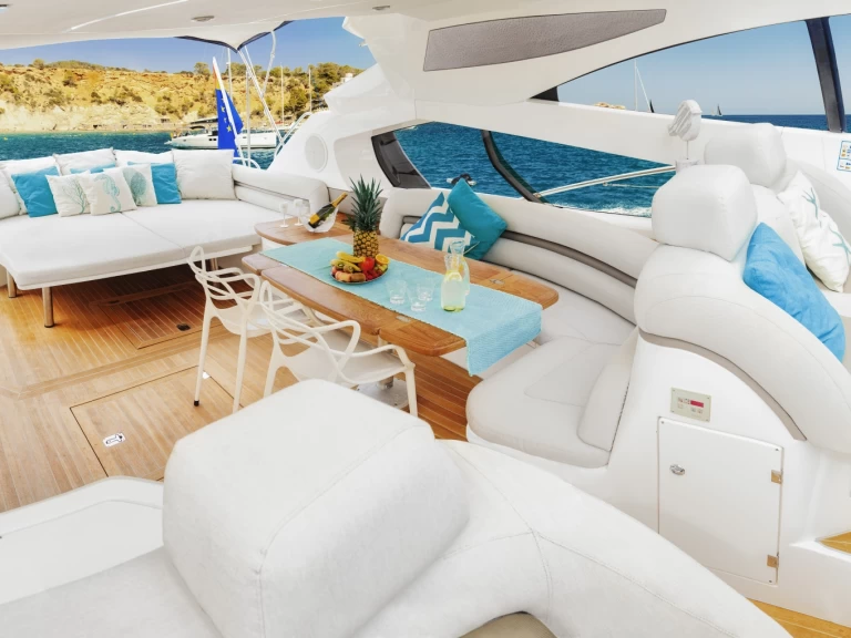 Sunseeker Predator 68 da affittare a  Ibiza Town