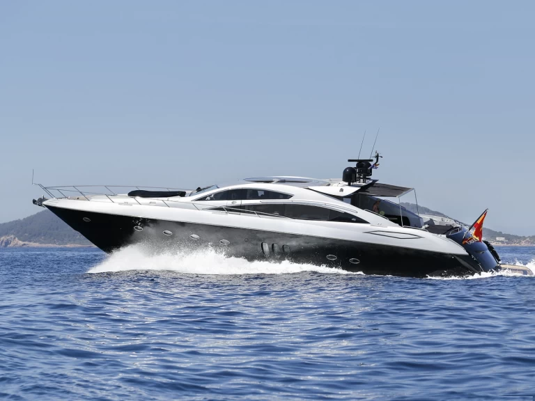 Sunseeker Predator 82 da affittare a  Ibiza Town