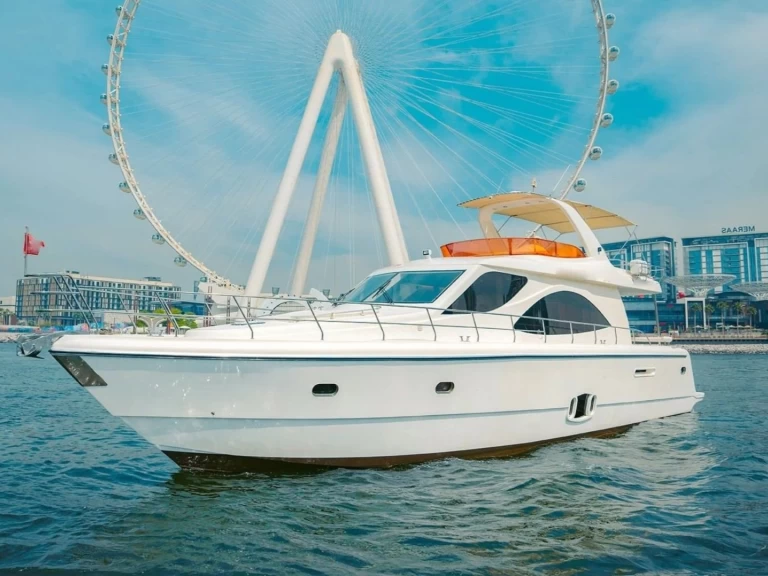 Noleggio barche DURETTI 70 a Dubai Marina su Samboat