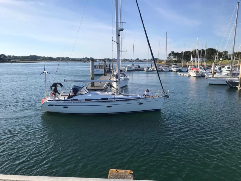 Noleggio barche Bavaria Bavaria 39 Cruiser a Locmiquélic su Samboat