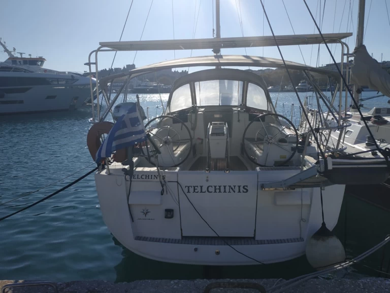 Noleggiare una Jeanneau Sun Odyssey 409[G] a Rodi (Citta)