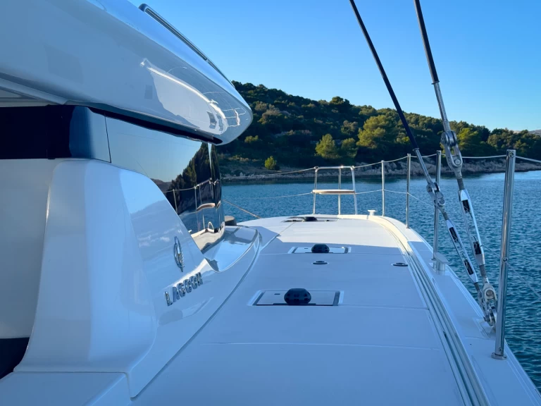 Noleggio Catamarano con o senza skipper Lagoon a Seget Donji