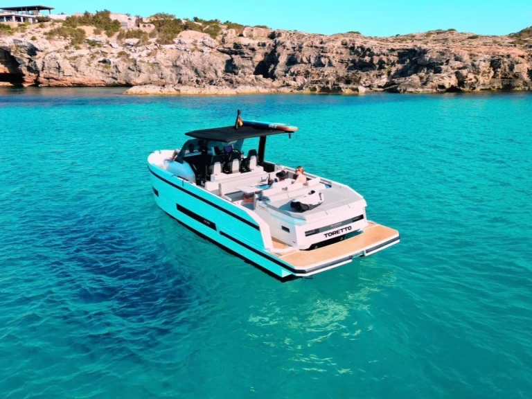 Noleggio Barca a motore De Antonio con patente nautica