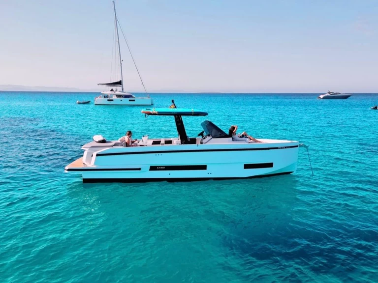 De Antonio De Antonio D32 da affittare a  Mahón