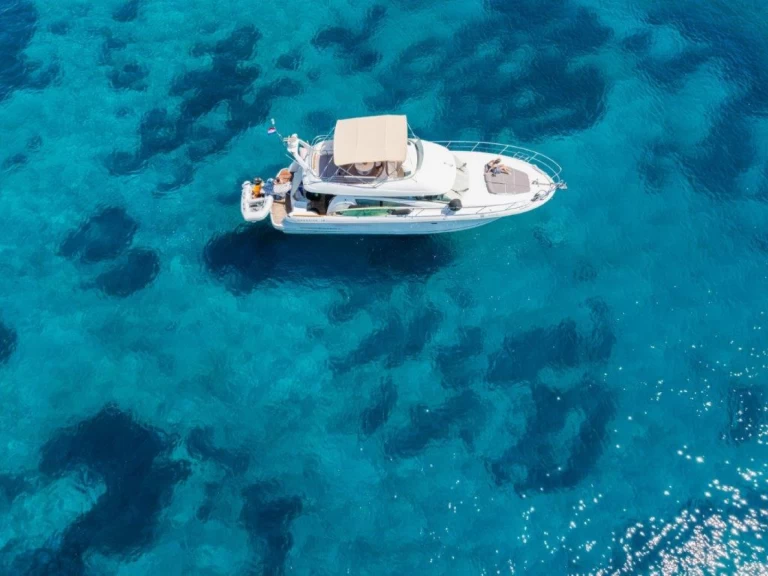 Noleggio Barca a motore con o senza skipper Jeanneau a Curzola (Citta)