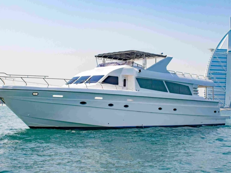 Noleggio a Dubai Marina – Gulf Craft 90 su SamBoat