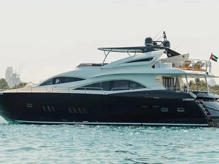 Noleggio barche Dubai Marina economico Yacht 90