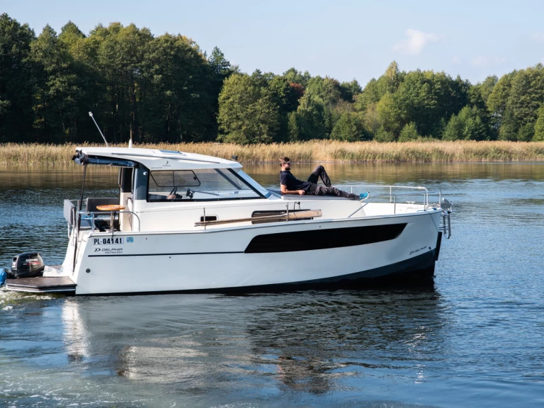 Noleggio Barca a motore a Ogonki – nautika 830