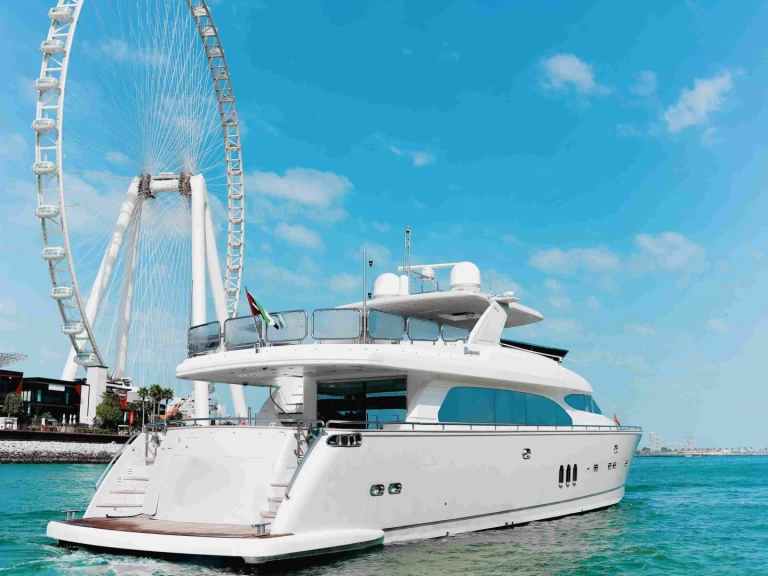 Noleggio barche Horizon 98 a Dubai Marina su Samboat