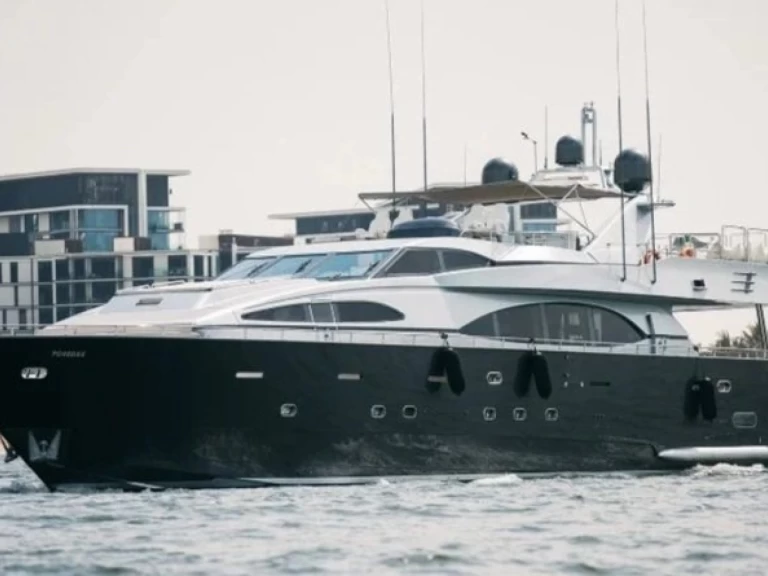 Noleggio barche Dubai Marina economico Azimut 100 