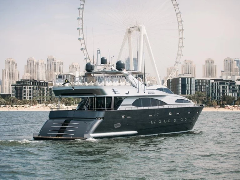 Noleggio Yacht di lusso a Dubai Marina – Azimut Azimut 100 