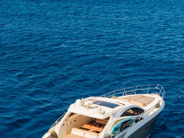 Noleggiare una Astondoa Astondoa 53 HT a Parikia