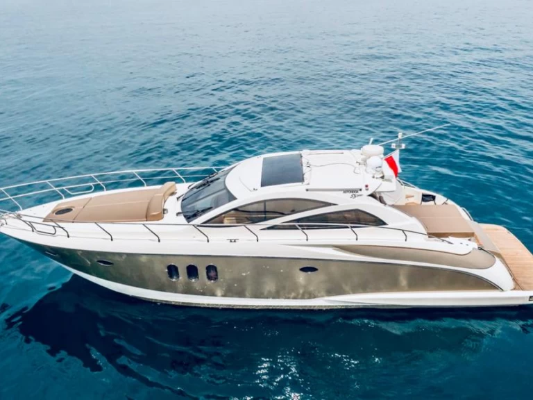 Noleggio Barca a motore a Parikia – Astondoa Astondoa 53 HT