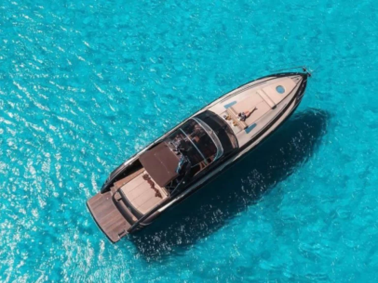 Yacht di lusso a noleggio a Mykonos (Citta) al miglior prezzo