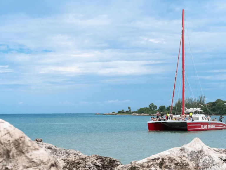 Noleggio Catamarano a Montego Bay – Custom CUSTOM MADE