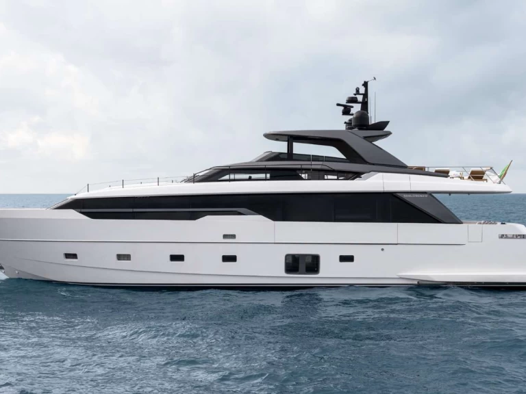 Noleggiare una San Lorenzo DANLOU  a Atene