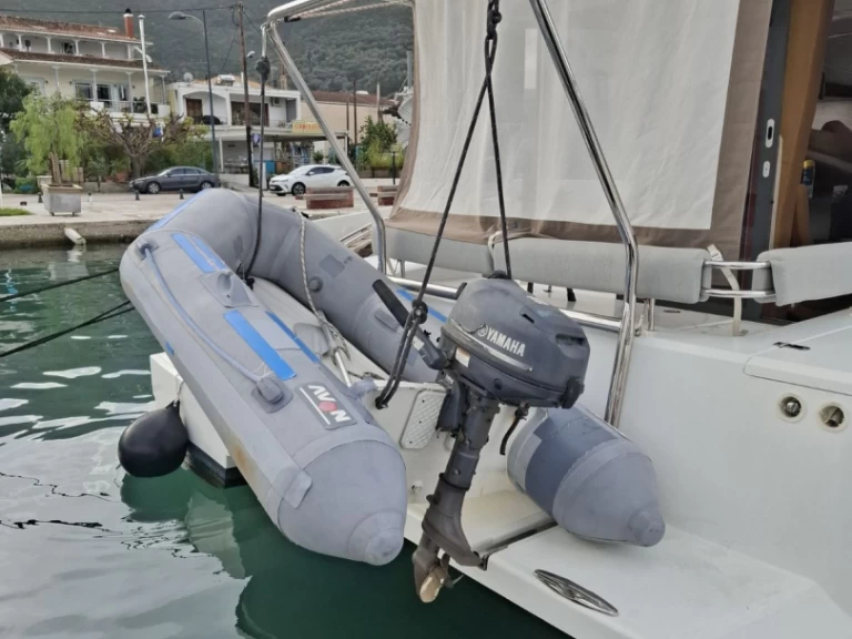 Noleggio Catamarano Bali con patente nautica