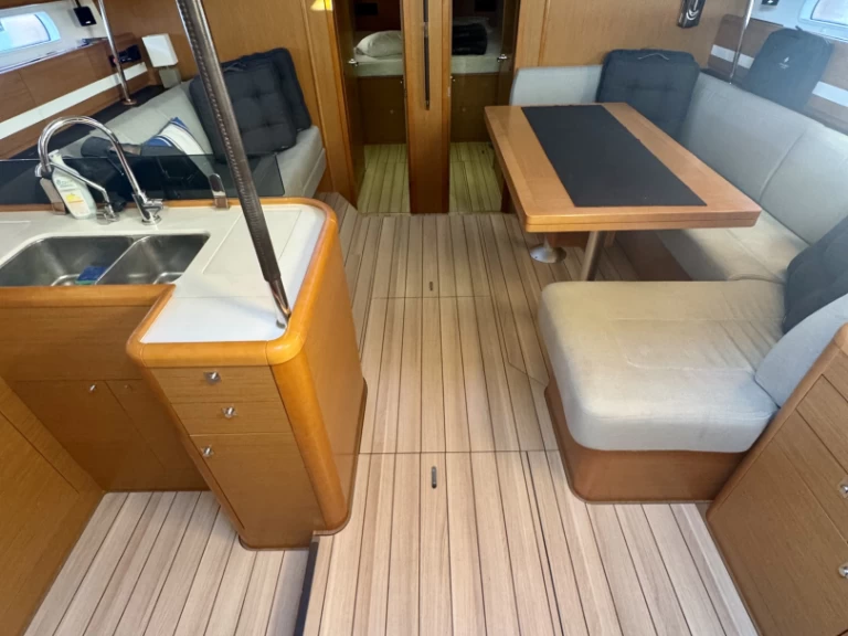 Noleggio Barca a vela con o senza skipper Jeanneau a Ragusa (Dubrovnik)